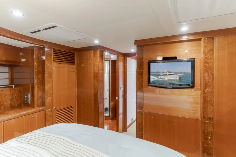 Slide: The Image of Ocean Alexander 68 MOTOR YACHT 2010 - 51