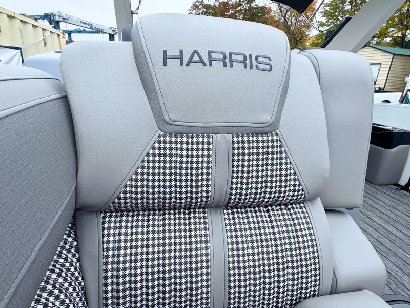 Slide: The Image of Harris Grand Mariner 250 2027 - 27