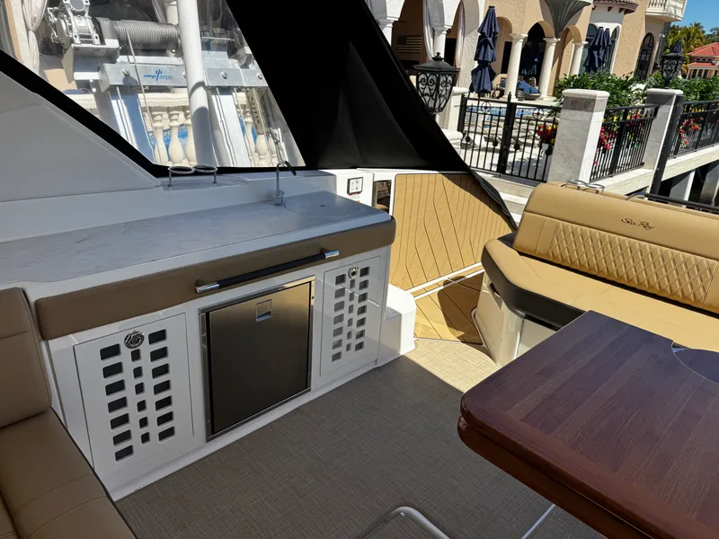 Slide: The Image of Sea Ray SLX 400 2023 - 21