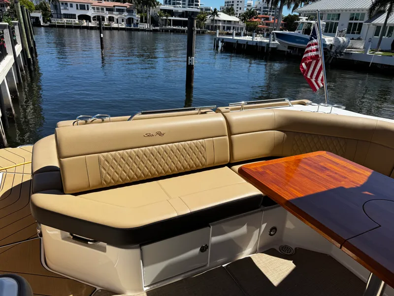 Slide: The Image of Sea Ray SLX 400 2023 - 13