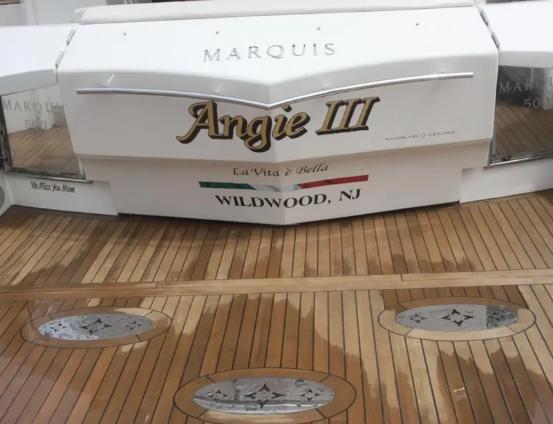 Slide: The Image of Marquis 500 Sport Coupe 2010 - 4