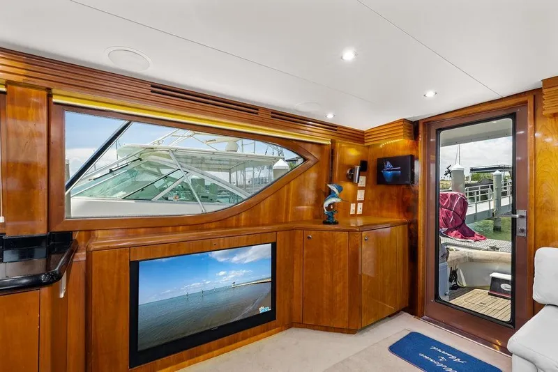 Slide: The Image of Hatteras 60 Convertible 2003 - 13