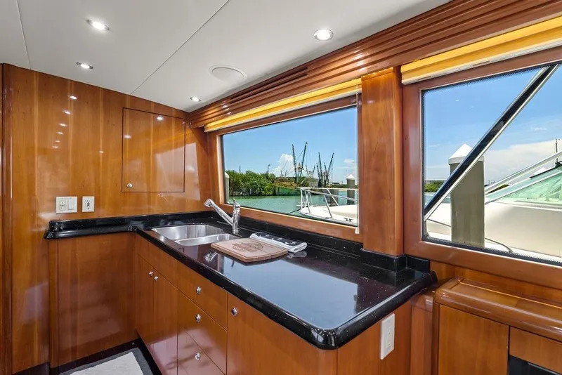 Slide: The Image of Hatteras 60 Convertible 2003 - 17
