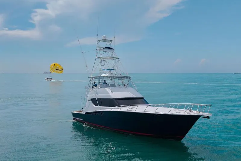 Slide: The Image of Hatteras 60 Convertible 2003 - 40