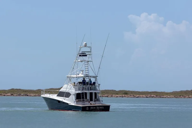 Slide: The Image of Hatteras 60 Convertible 2003 - 6