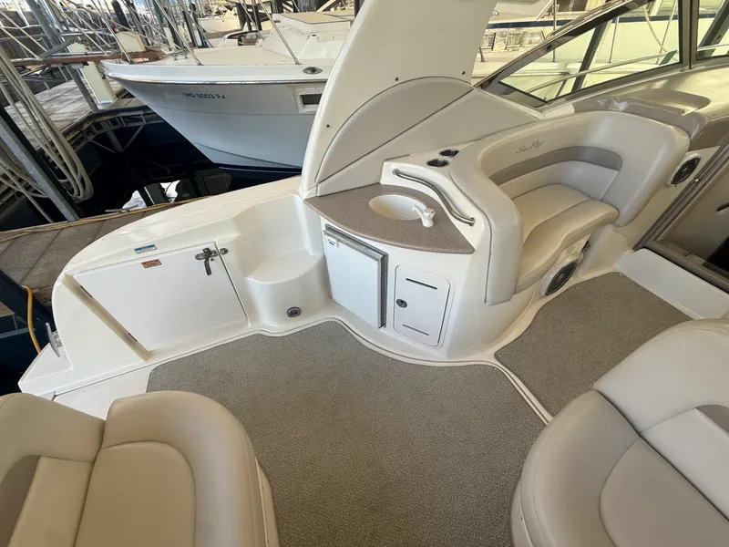 Slide: The Image of Sea Ray SUNDANCER 320 2002 - 17