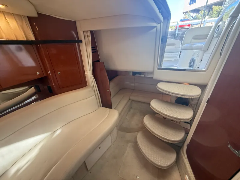 Slide: The Image of Sea Ray SUNDANCER 320 2002 - 21