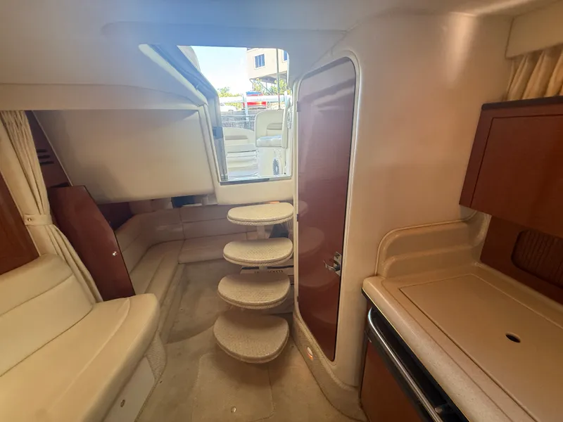 Slide: The Image of Sea Ray SUNDANCER 320 2002 - 22