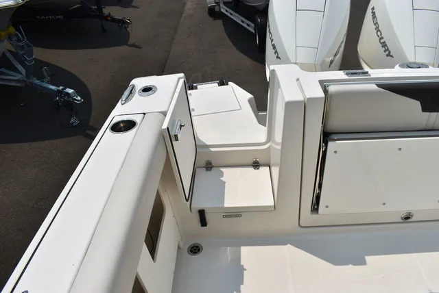 Slide: The Image of Sailfish® 272 CC 2024 - 41