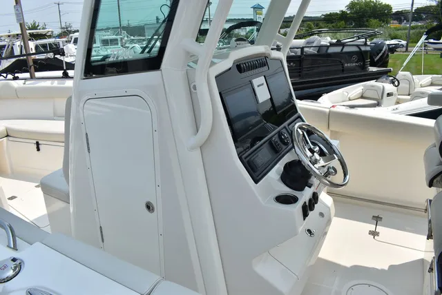 Slide: The Image of Sailfish® 272 CC 2024 - 37