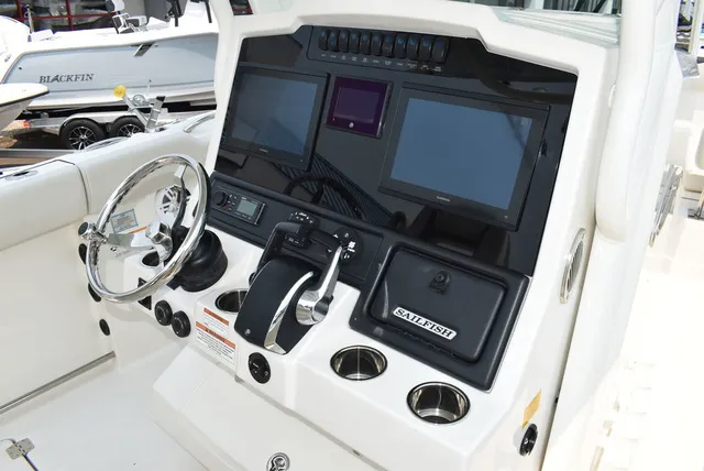 Slide: The Image of Sailfish® 272 CC 2024 - 68
