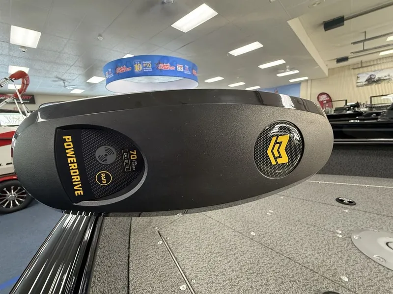 Slide: The Image of Lund 1700 EXPLORER SIDE 2026 - 7