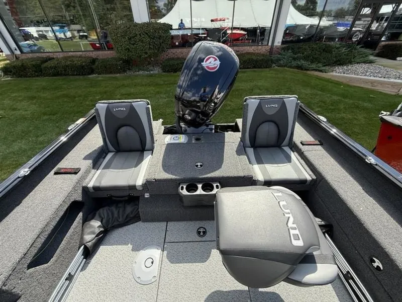 Slide: The Image of Lund 1775 Impact XS Sport 2026 - 12