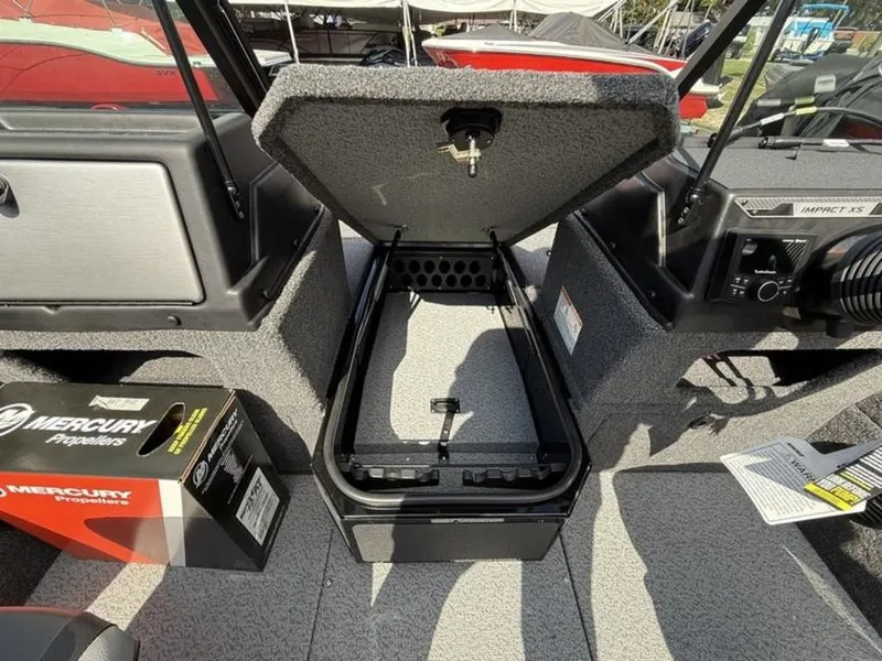 Slide: The Image of Lund 1775 Impact XS Sport 2026 - 16