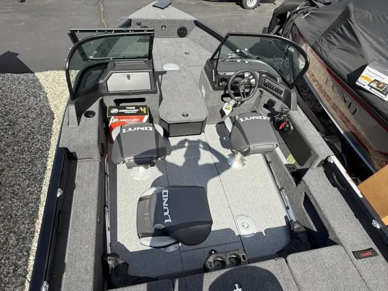 Slide: The Image of Lund 1775 Impact XS Sport 2026 - 5