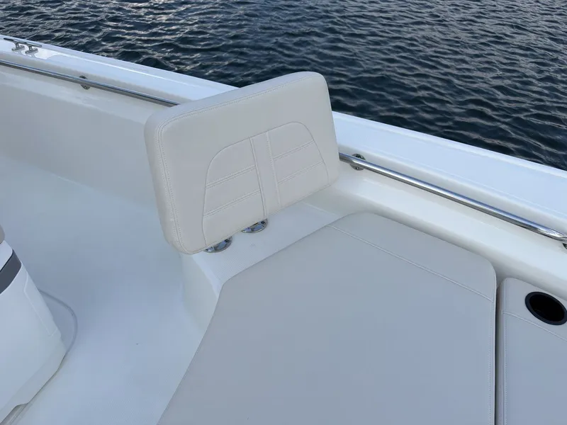 Slide: The Image of Boston Whaler 210 Montauk 2027 - 23