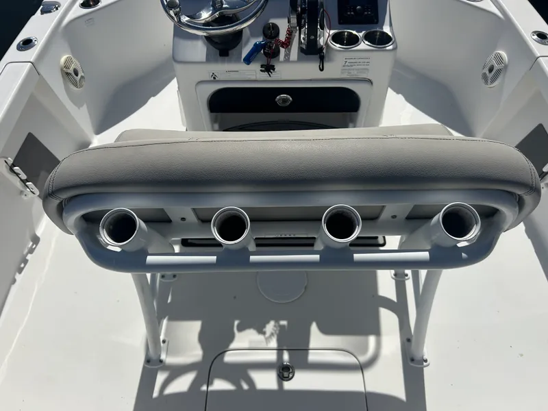 Slide: The Image of Sea Pro 208 BAY 2018 - 10