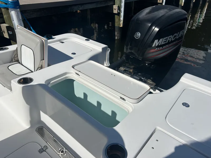 Slide: The Image of Sea Pro 208 BAY 2018 - 9
