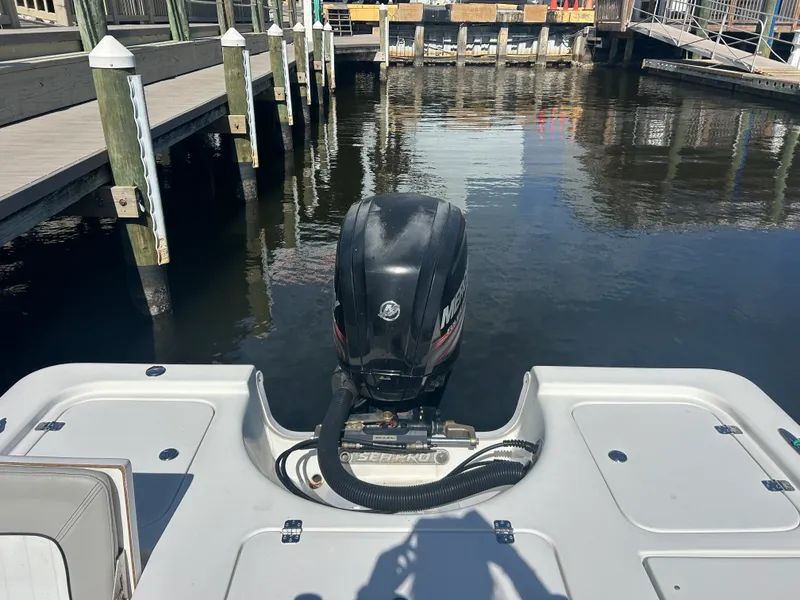 Slide: The Image of Sea Pro 208 BAY 2018 - 6