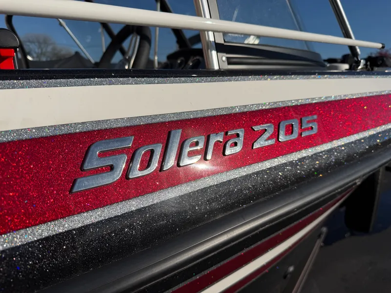 Slide: The Image of Skeeter SOLERA 205 2022 - 5