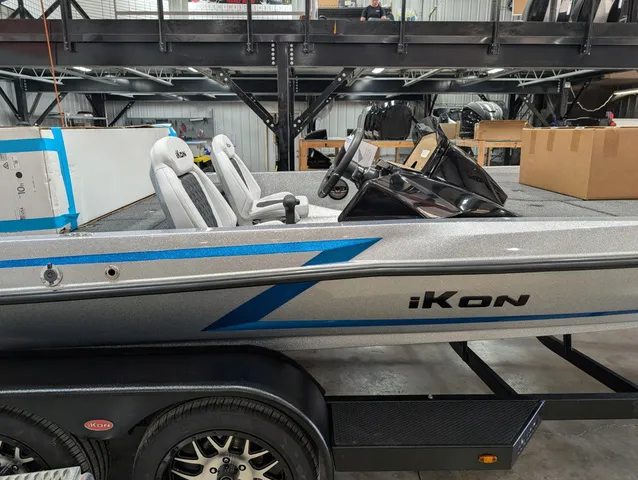 Slide: The Image of Ikon LXE21 ELITE 21' 2026 - 14