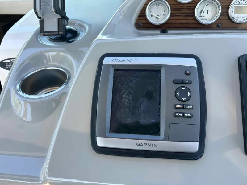 Slide: The Image of Bayliner 285 Cruiser 2011 - 10