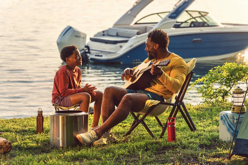Slide: The Image of Sea Ray SDX 230 Outboard 2027 - 17