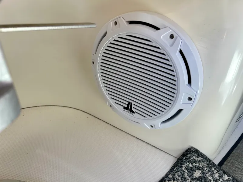 Slide: The Image of Sea Ray 38 Sundancer 2008 - 18