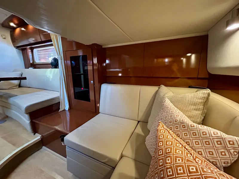 Slide: The Image of Sea Ray 38 Sundancer 2008 - 42
