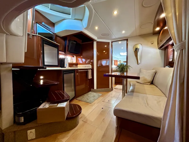 Slide: The Image of Sea Ray 38 Sundancer 2008 - 28