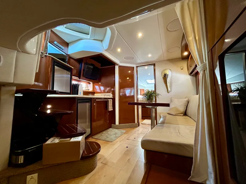 Slide: The Image of Sea Ray 38 Sundancer 2008 - 29