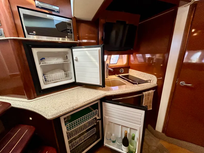 Slide: The Image of Sea Ray 38 Sundancer 2008 - 40