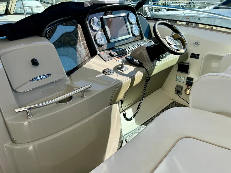 Slide: The Image of Sea Ray 38 Sundancer 2008 - 12