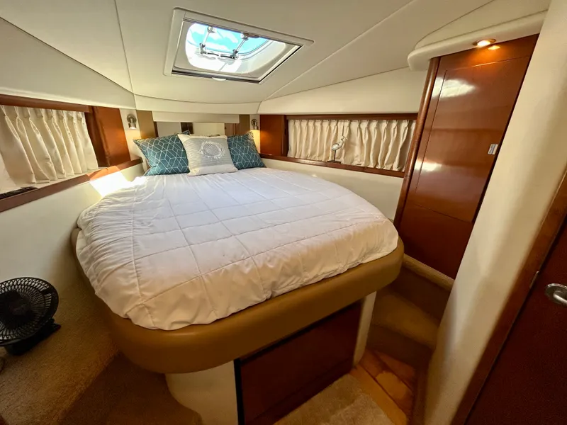 Slide: The Image of Sea Ray 38 Sundancer 2008 - 34