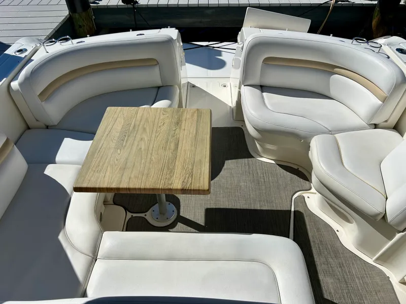 Slide: The Image of Sea Ray 38 Sundancer 2008 - 10