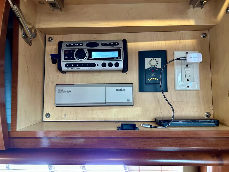Slide: The Image of Sea Ray 38 Sundancer 2008 - 52