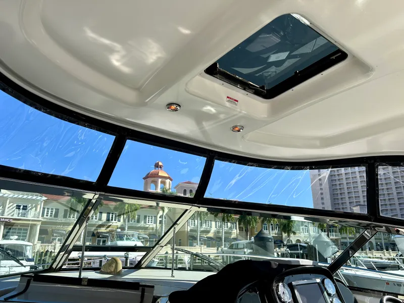 Slide: The Image of Sea Ray 38 Sundancer 2008 - 20