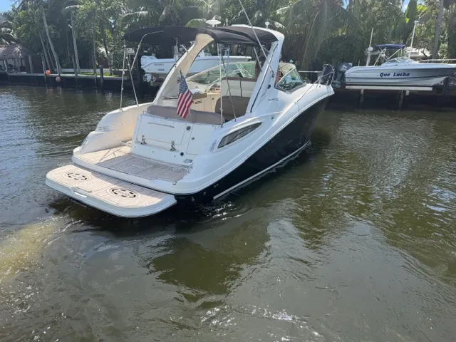 Slide: The Image of Sea Ray SUNDANCER 330 2016 - 21