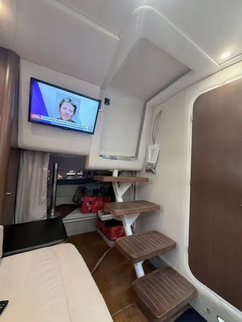 Slide: The Image of Sea Ray SUNDANCER 330 2016 - 36