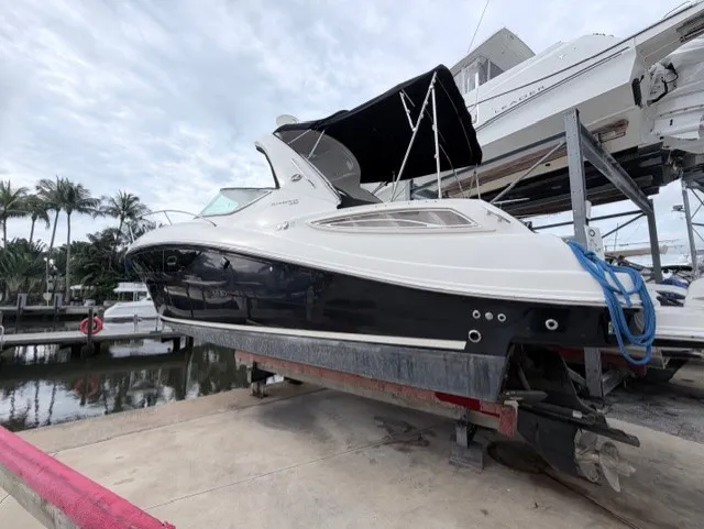 Slide: The Image of Sea Ray SUNDANCER 330 2016 - 3