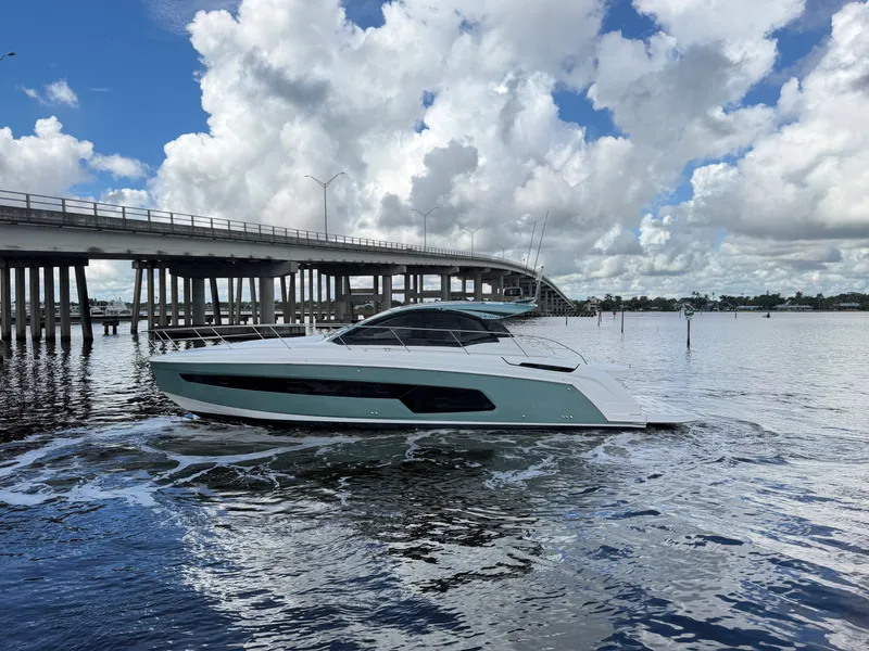 Slide: The Image of Azimut A45 2027 - 7