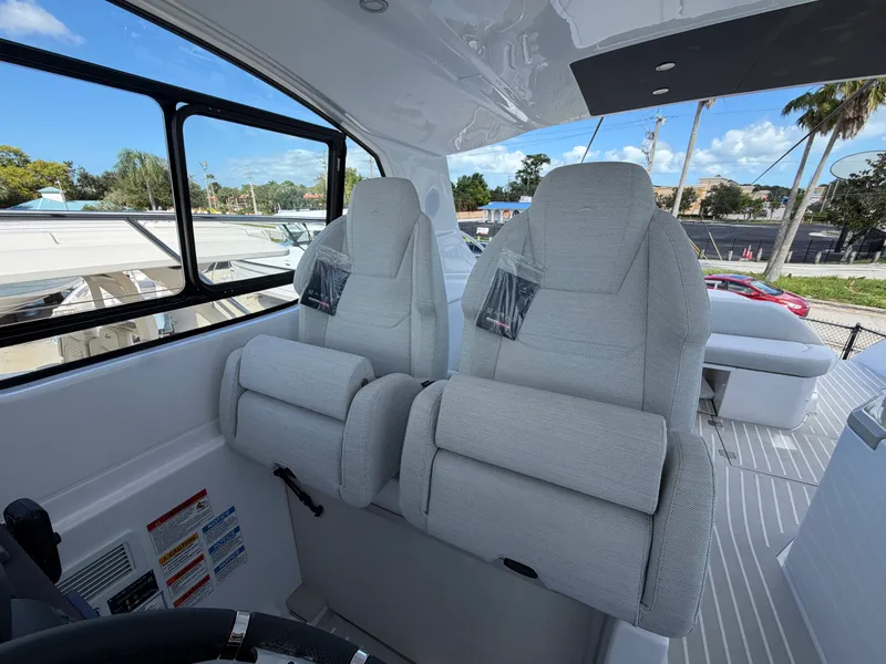 Slide: The Image of Azimut A45 2027 - 37