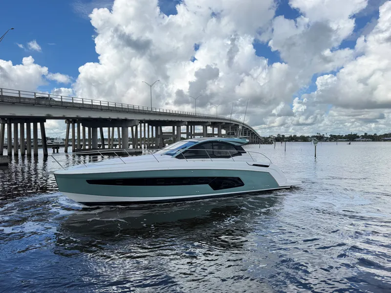 Slide: The Image of Azimut A45 2027 - 8
