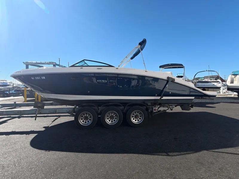 Slide: The Image of Sea Ray 270 SDX 2020 - 1