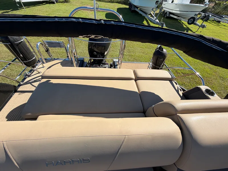 Slide: The Image of Harris 230 CRUISER 2023 - 20