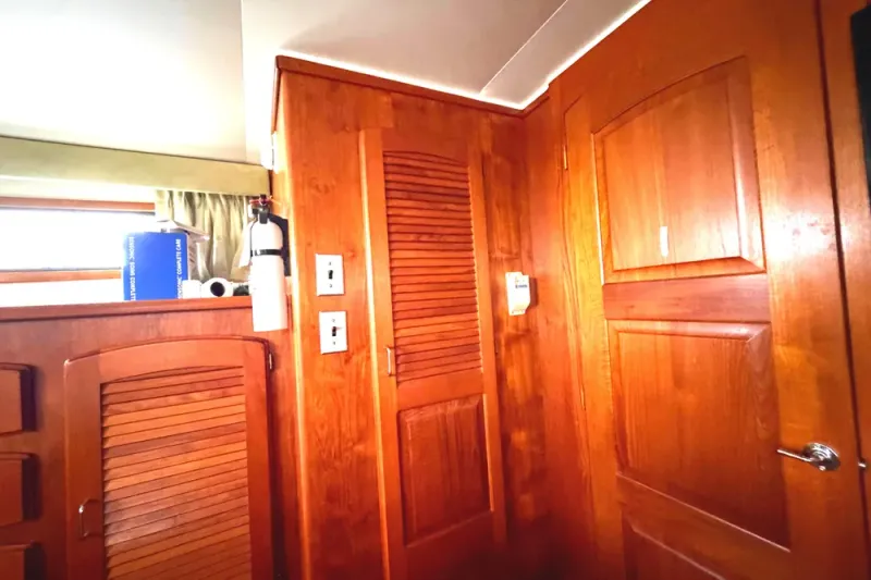 Slide: The Image of Californian 45' Aft Cabin Motor Yacht 1989 - 36