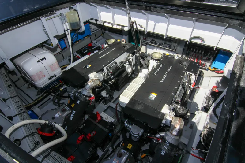 Slide: The Image of Vanquish VQ 45 2022 - 26