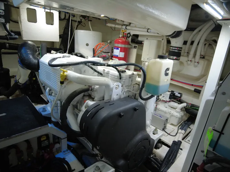 Slide: The Image of Sea Ray FLY 520 2018 - 106