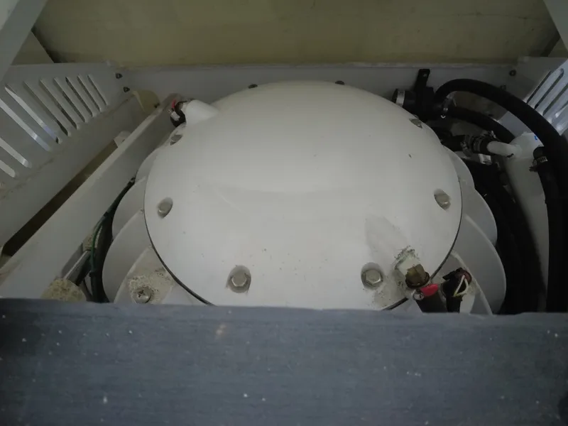 Slide: The Image of Sea Ray FLY 520 2018 - 105