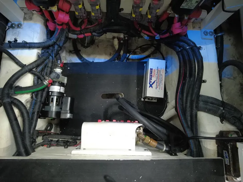 Slide: The Image of Sea Ray FLY 520 2018 - 112